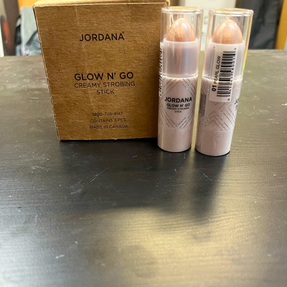 jordana glow n’ go highlighter stick in the shade pearl glow
